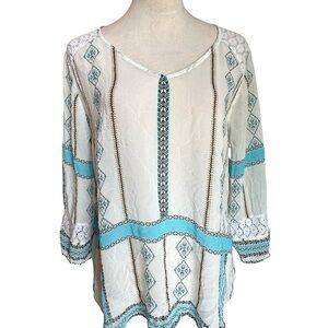 Fig and Flower White and Blue Geometric Blouse